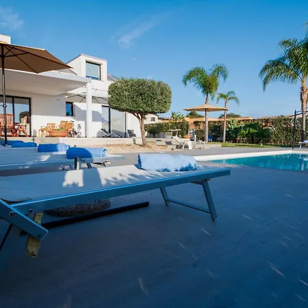 Aparthotel Aria Oasi Relax 5*